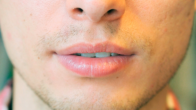 Lippen eines Mannes (c) 123rf